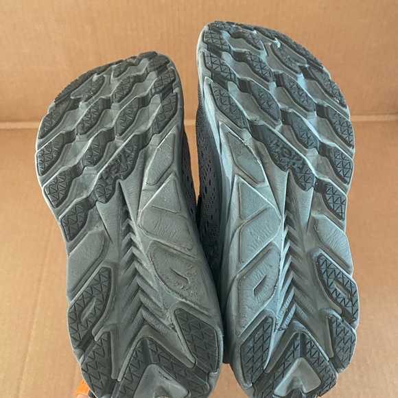 Hoka Women's Clifton 8 Running Shoes "Anthracite Copper" | US 8 - Picture 5 of 10